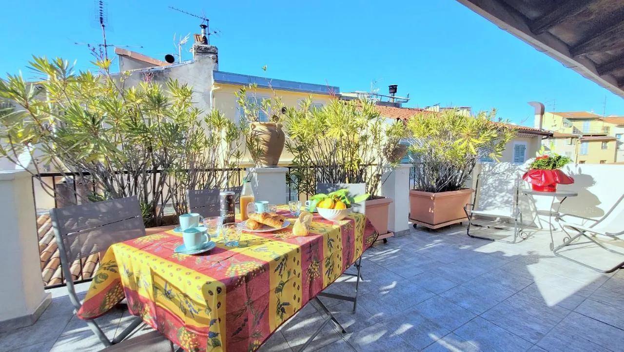 Apartment Ze Perfect Place - Appartement De Charme Nicois - 2 Chb & 2 Sdb - Ac - Terrasse - Vieux Nice
