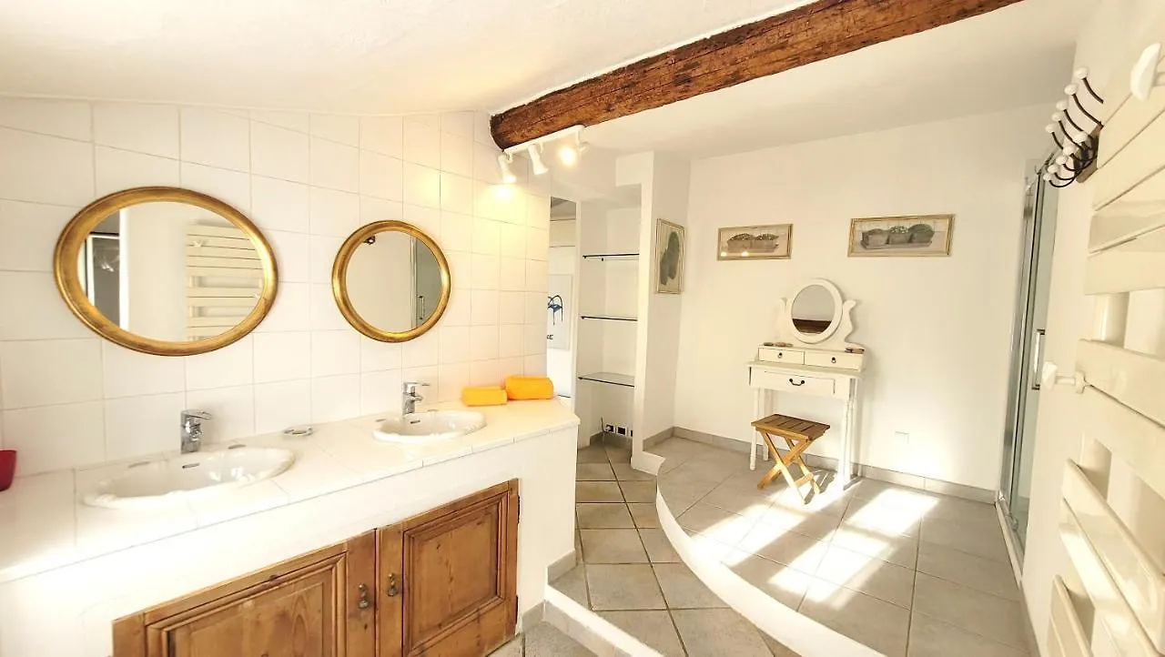 Ze Perfect Place - Appartement De Charme Nicois - 2 Chb & 2 Sdb - Ac - Terrasse - Vieux Nice Apartment