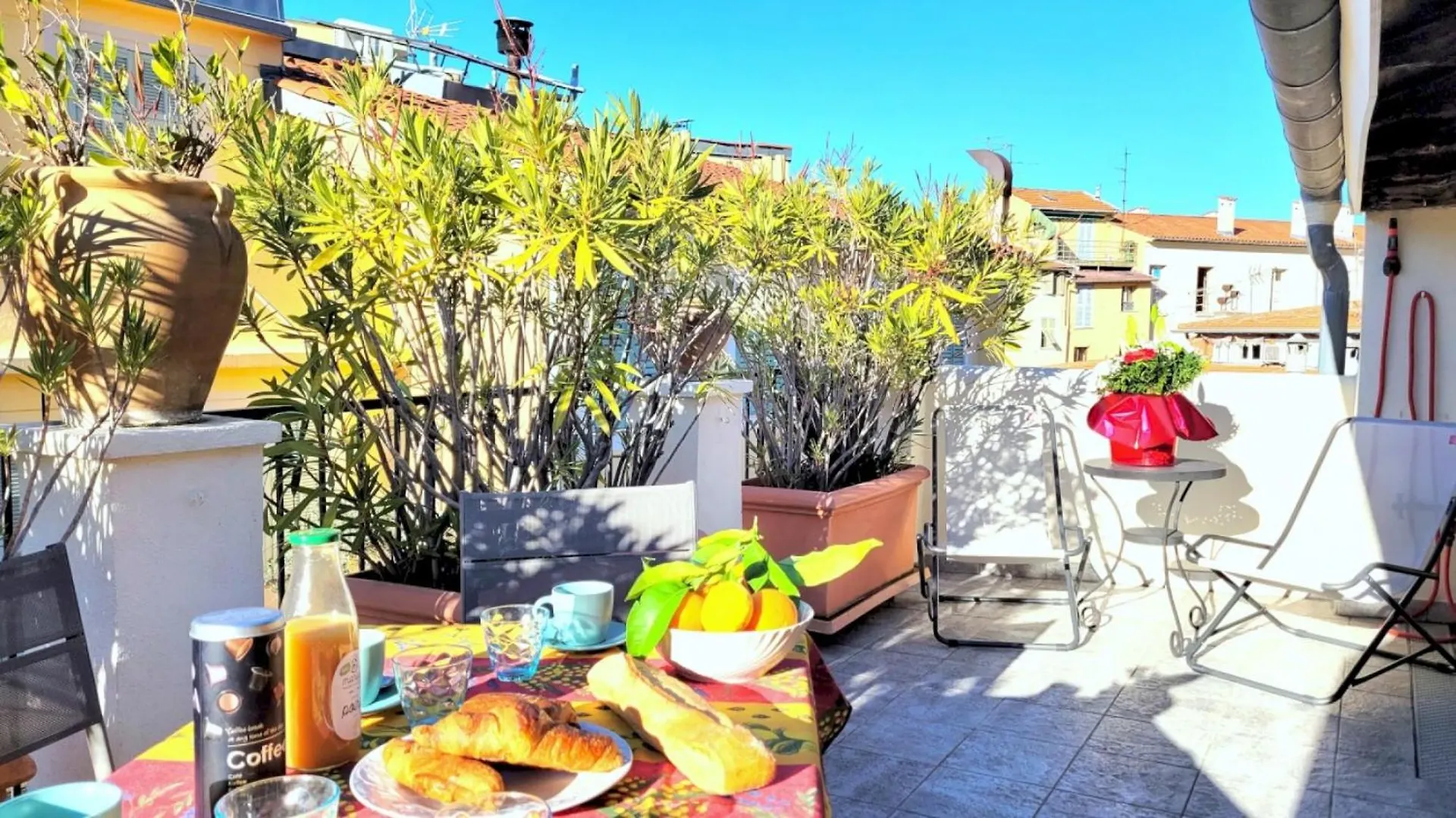 Ze Perfect Place - Appartement De Charme Nicois - 2 Chb & 2 Sdb - Ac - Terrasse - Vieux Nice Apartment